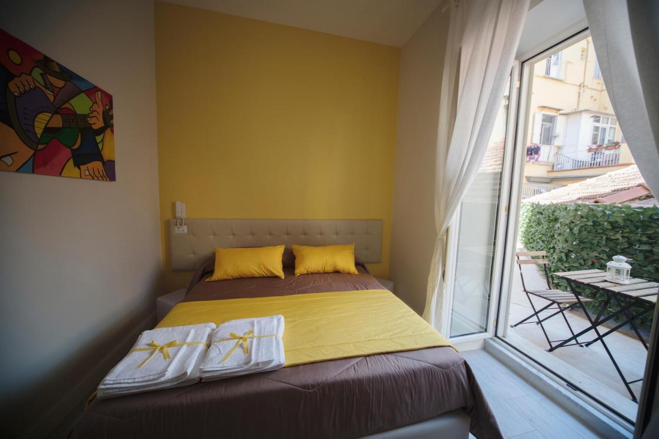 Prisca * Napoli
